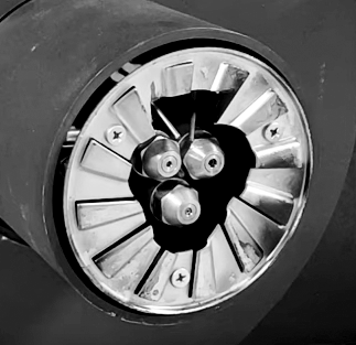 эжекторная жидкотопливная горелка с форсунками и завихрителем