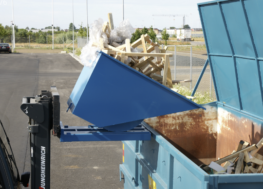 Storage and Feeding of Bulk Waste